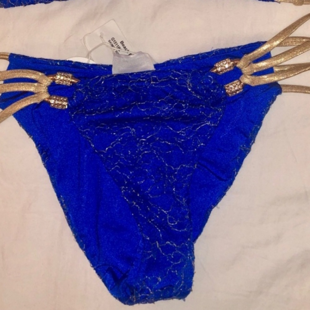 Beach Bunny Madagascar Glam XL skimpy bottom